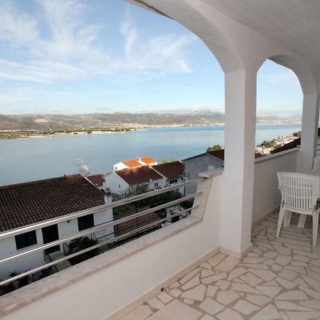 Apartments Maja - Sea View Trogir Exterior foto