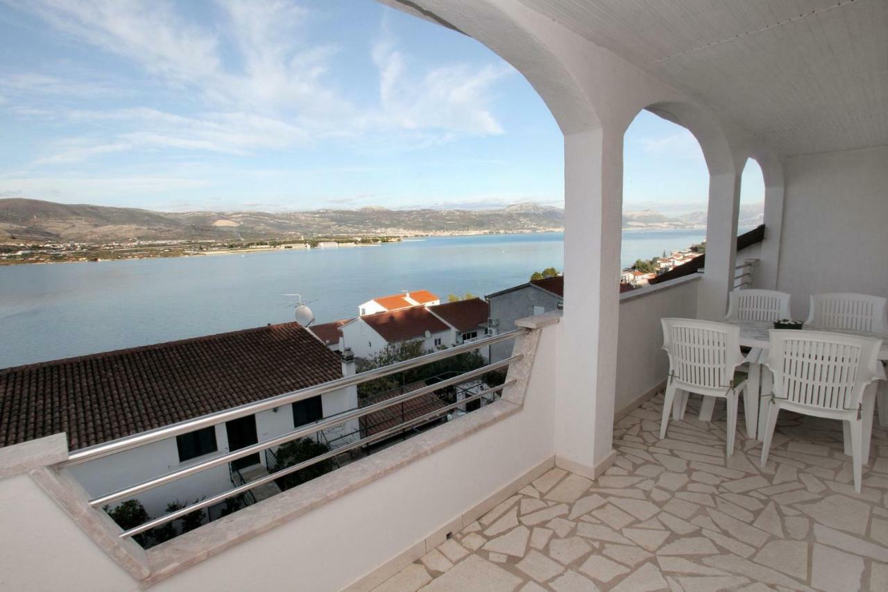 Apartments Maja - Sea View Trogir Exterior foto