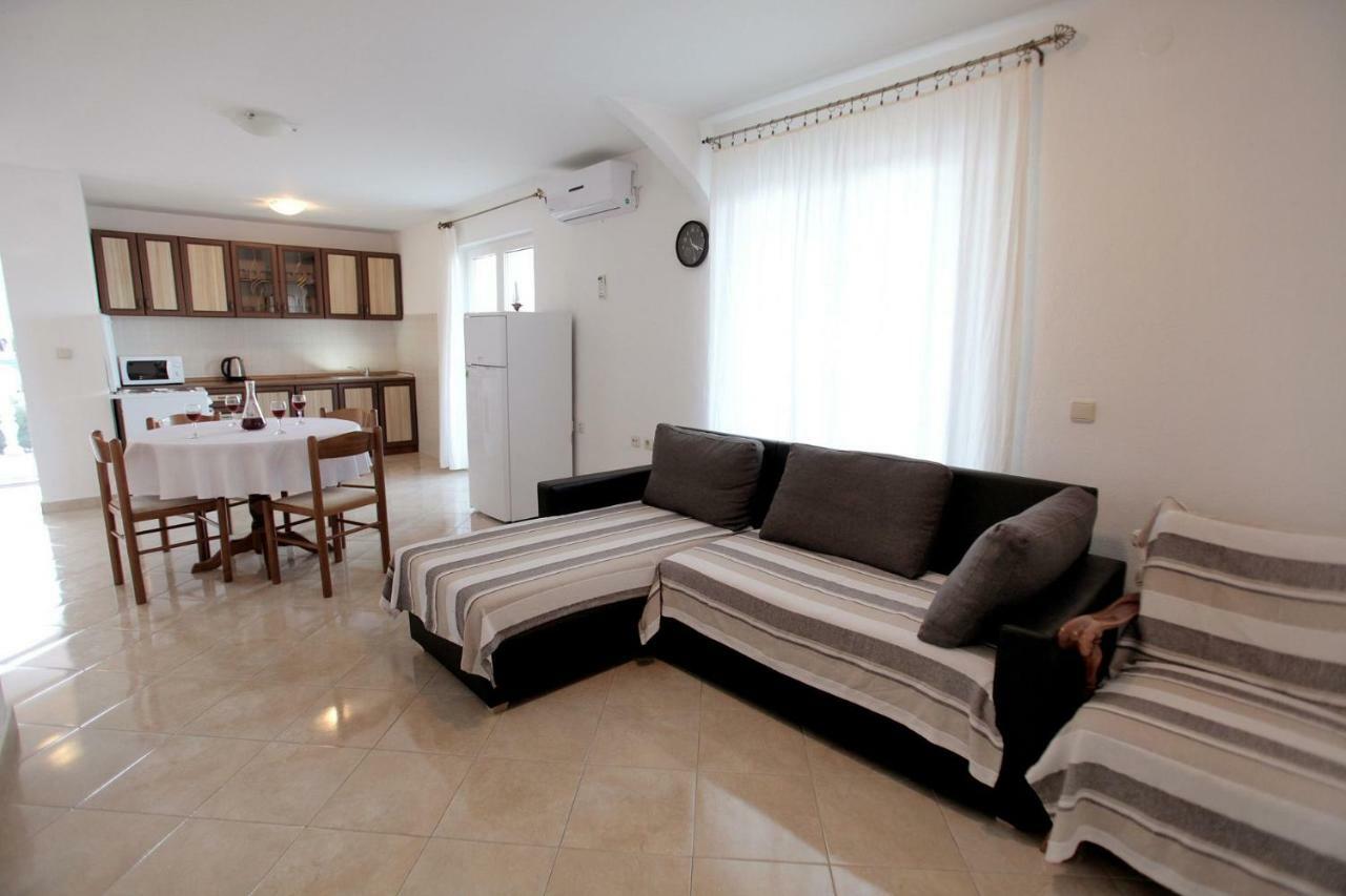 Apartments Maja - Sea View Trogir Exterior foto